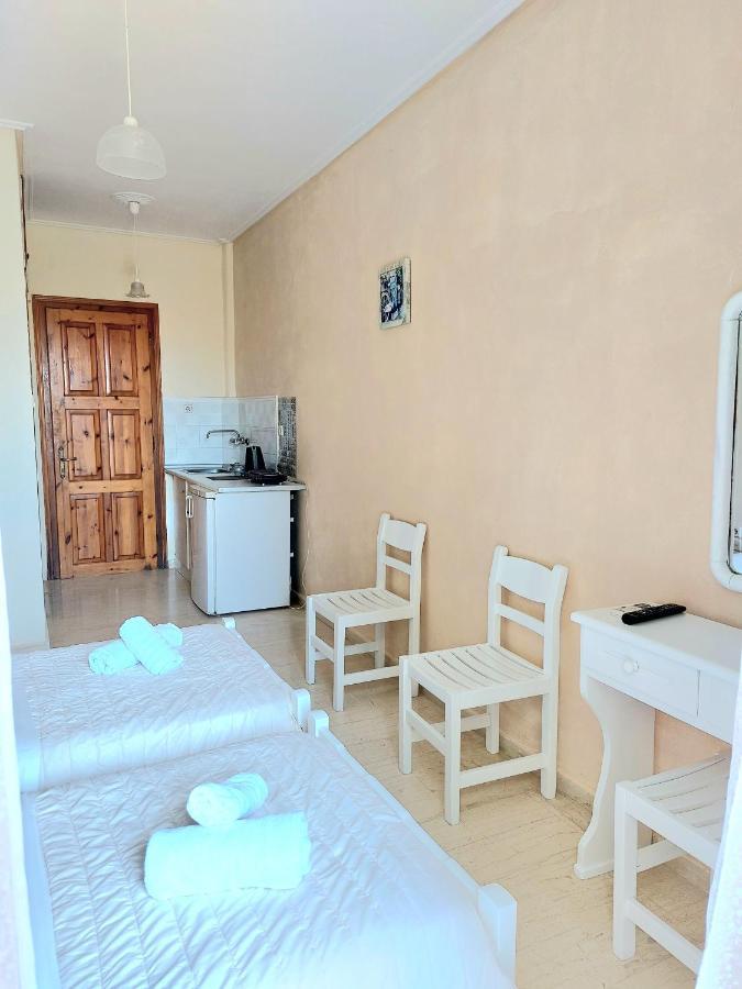 Athina Apartments Argási Eksteriør bilde