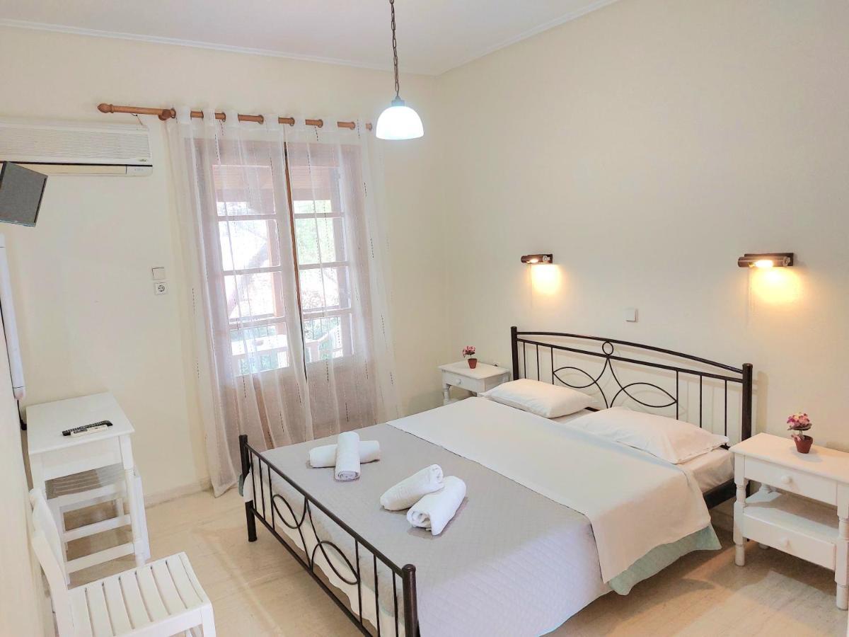 Athina Apartments Argási Eksteriør bilde
