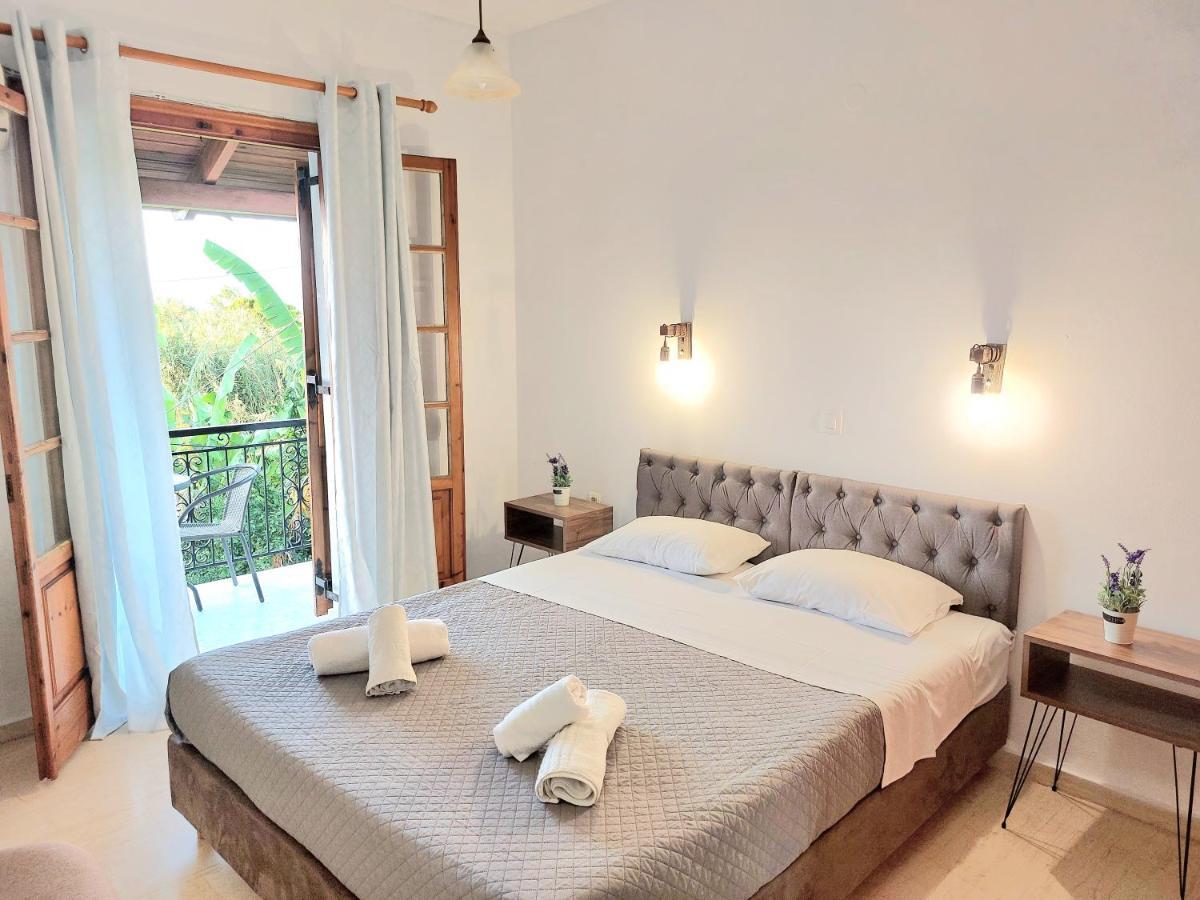 Athina Apartments Argási Eksteriør bilde