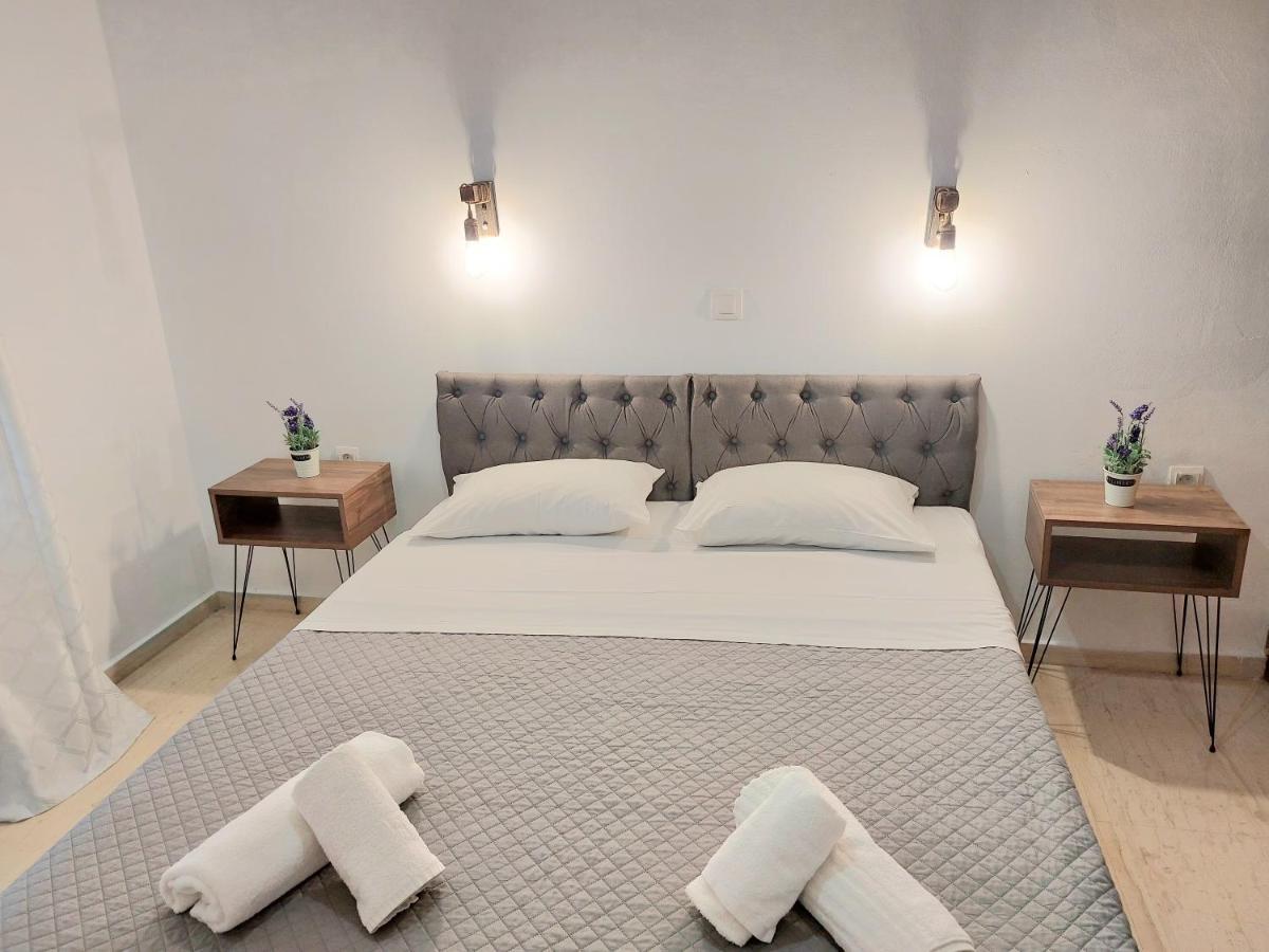 Athina Apartments Argási Eksteriør bilde