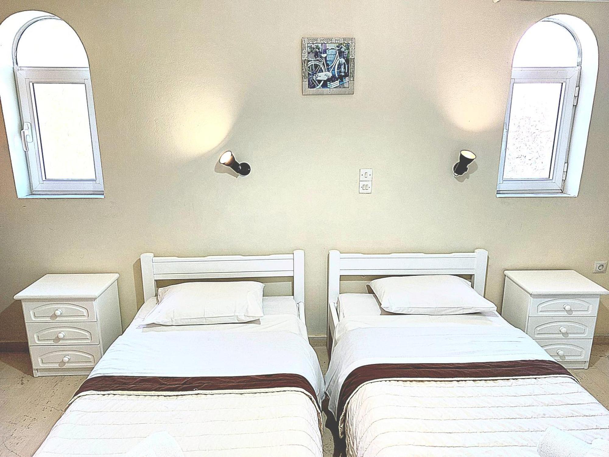 Athina Apartments Argási Eksteriør bilde