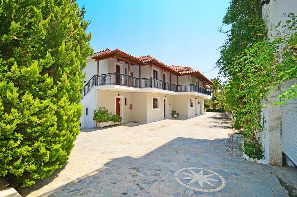 Athina Apartments Argási Eksteriør bilde