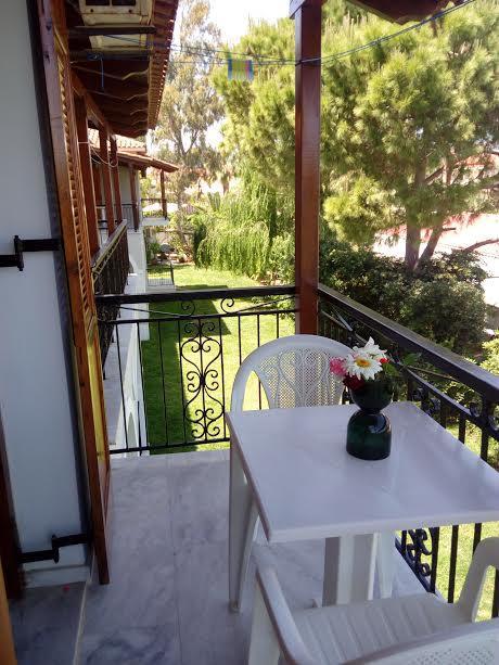 Athina Apartments Argási Eksteriør bilde